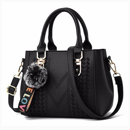 Bolsa Feminina Tiracolo PU com Bordado e Pompom Casual