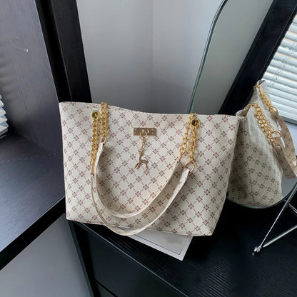 Bolsa Tote Feminina Grande em Couro PU Macio com Tassel