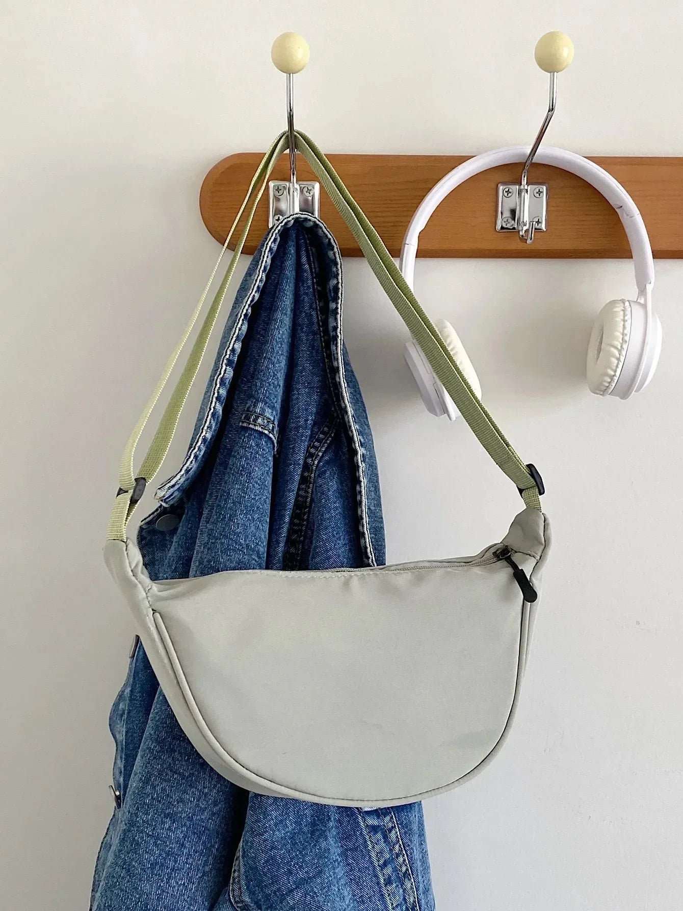 Bolsa Feminina Hobo Nylon Crossbody Grande Viagem 2025